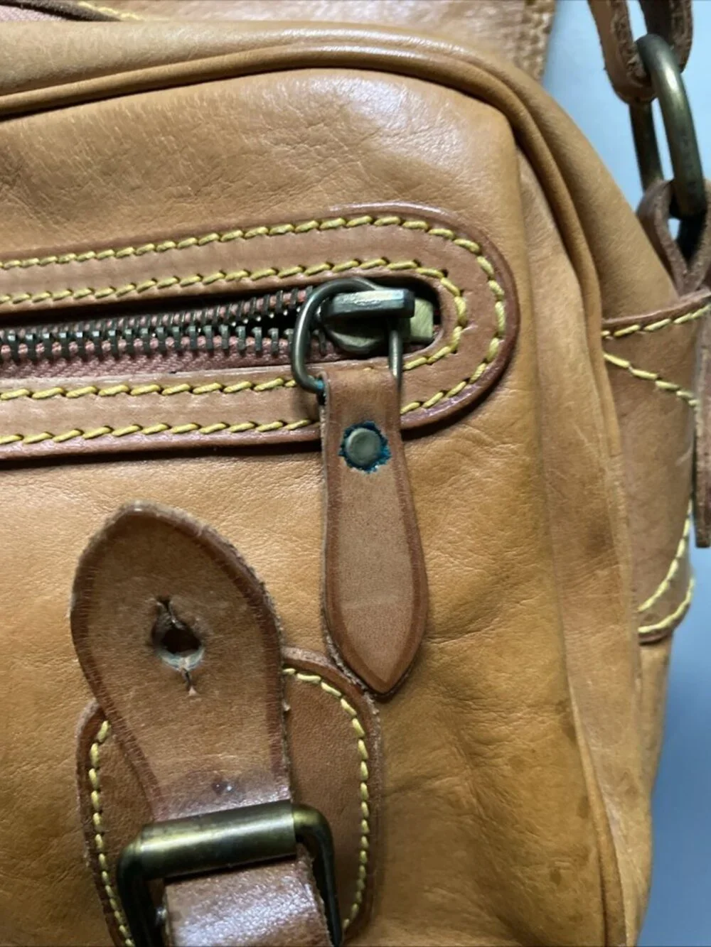 Polo Ralph Lauren Vintage 90s Leather Messenger Shoulder Bag Yellow Stitching
